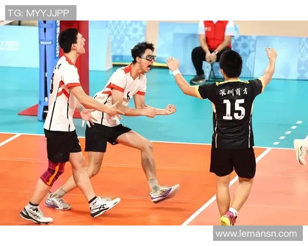 武汉排球队与重庆排球队赛后复盘团队协作的成功与不足分析