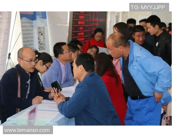 足球明星亲临甘肃定西助力青少年足球发展活动盛况空前