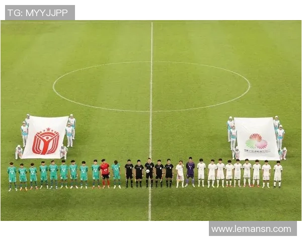 中国男足球明星激战绿茵场展现风采与实力的精彩赛事回顾 中国男足球明星激战绿茵场展现风采与实力的精彩赛事回顾