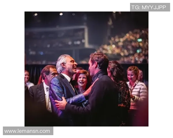 当国际歌手邂逅足球巨星精彩瞬间背后的故事与友谊