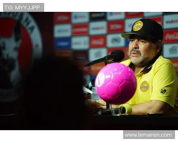 墨西哥足球传奇人物揭秘:谁是最具影响力的足球明星 墨西哥足球传奇人物揭秘:谁是最具影响力的足球明星